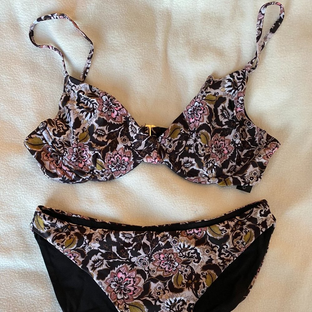 NWT Beach Riot Bikini Camila Top + Chelsea Bikini Bottom in Black Floral